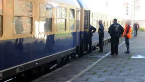 Frau kann Verdächtigen aus Fußballzug nicht identifizieren