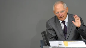 Schäuble ruft zu Kampf für Euro auf