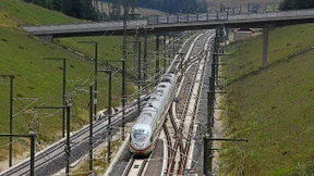 Mit neuer Technik sicher über die Schienen