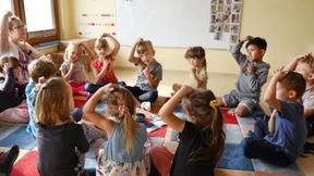 Weniger Kleinkinder und mehr Personal in Kitas