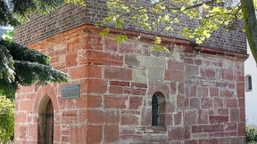 Auch im Taunus gibt es ein Grab Christi