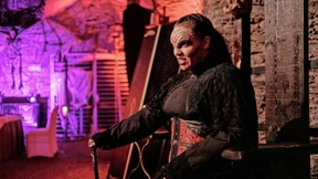 Monster spuken auf Probe