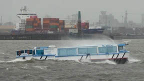 Sehr schwere Sturmflut erreicht Hamburg