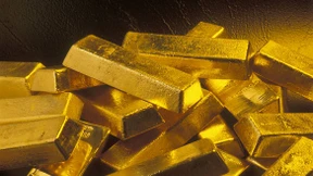 Wie ein 18-Jähriger der Sparkasse gefälschte Goldbarren verkaufte