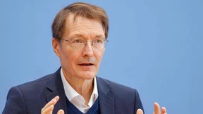 Lauterbach: Pandemie kann noch zehn Jahre dauern