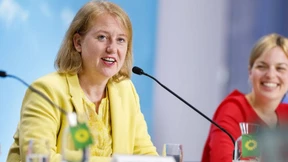 Und nun „feministische“ Wirtschaftspolitik