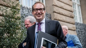 Dobrindt übernimmt CSU-Landesgruppe im Bundestag