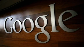 Titanenkampf mit hilflosen Zuschauern 