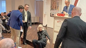 Lösungssucher und Festgeklebte