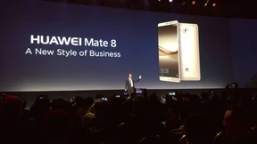 Schickes Smartphone mit langem Atem