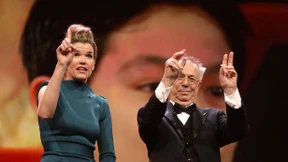 „The jokes are obviously fantastic“