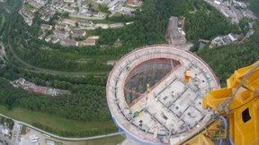 Ein Riesenturm für Aufzug-Tests