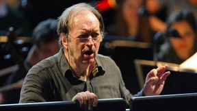 Eine Nabelschnur verbindet uns mit dem Göttlichen