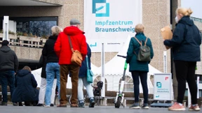 Ist in der Pandemie die Politik ungerecht oder das Virus?