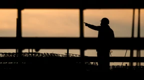 Arbeitslosigkeit sinkt im März trotz erster Kriegsfolgen