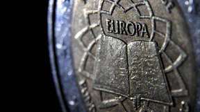 Konzerne ziehen Geld aus dem Euroraum ab 