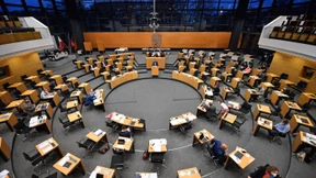 Verfassungsbeschwerde zu paritätischen Wahllisten gescheitert