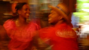 Mit Hüftschwung im Friseursalon