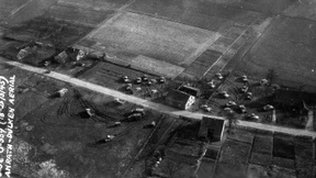 Mit Gummipanzern gegen die Nazis