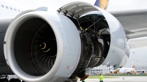 Ein Triebwerk wird durchleuchtet