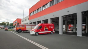 Feuerwehr rettet Katze aus brennendem Haus