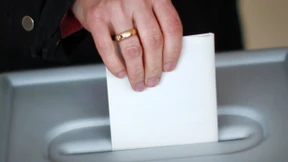 Zerbrechliche Normalität