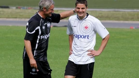 Der Kapitän bleibt der Eintracht treu