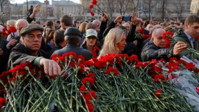 Proteste, Fahndungserfolge und ein brisanter Fund