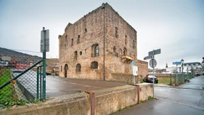 Millionen für die Brömserburg