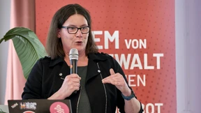 Mehr Männer in Deutschland suchen Beratung und Schutz bei Gewalt