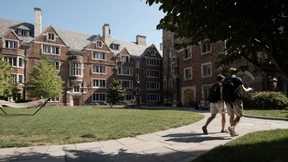 Biden will 300 Milliarden Dollar Studienkredite erlassen