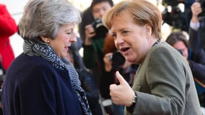 May und Merkel stehen Rede und Antwort