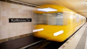 Pakete in der U-Bahn transportieren?