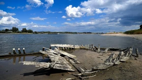 Dürre lässt Schiffswrack auftauchen