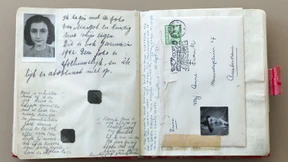 Drinnen hinter der Tür