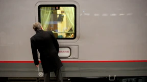 Russische Bahn zahlt Milliarden an Briefkastenfirmen