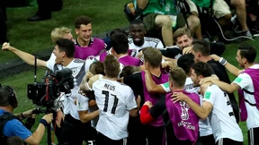 Gemeinschaftsgefühl an der Eckfahne