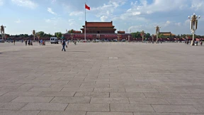 Die Mitte des Universums muss leer sein