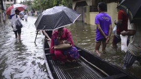 Mehr als 60 Tote bei Hochwasser