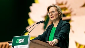 Brände löschen hinter den Kulissen