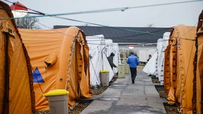 Partei verteilt „Asylspray“ gegen Ausländer