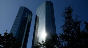 Milliarden-Platzierung drückt Kurse von Deutscher Bank und Commerzbank
