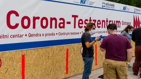 Wieder fast 1500 Neuinfektionen in Deutschland