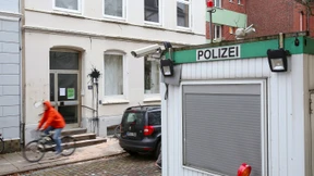 Wohnhaus von Vizekanzler Scholz mit Farbe beworfen