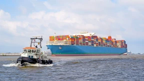 Hamburg schafft Platz für die ganz großen Pötte