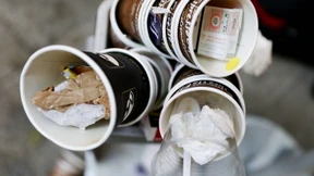 Mehrwegsystem für Kaffeebecher soll Müll verringern