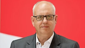 Der rote Riese hat die Wahl