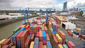 Güterbahnhof mit Wasseranschluss