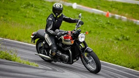 Ein Motorrad zum Händeschütteln