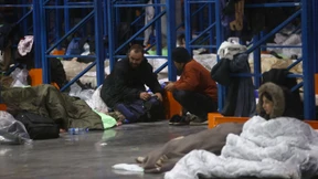 Belarus bringt Migranten in neue Lager